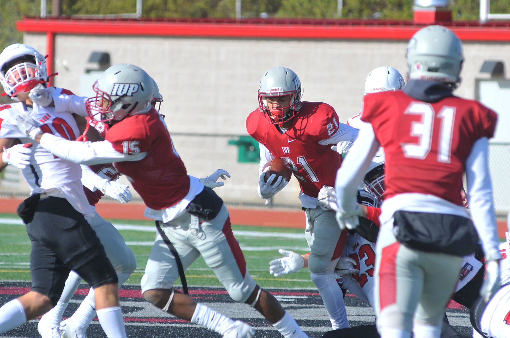 IUP 35, Edinboro 6 901
